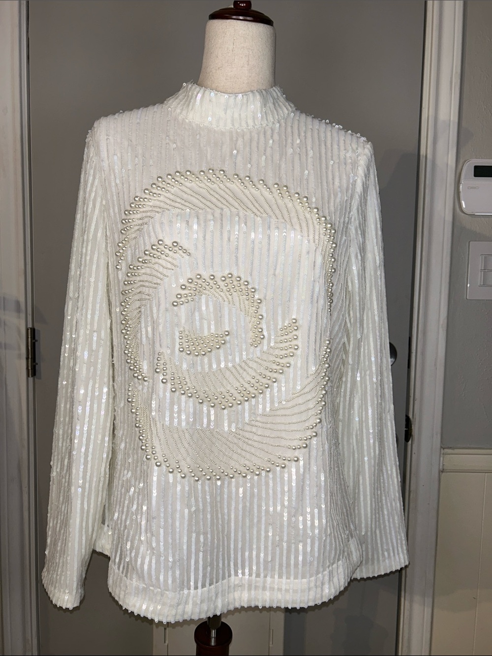 Boston Proper Ivory Sequin & Pearl-Embellished Long-Sleeve Top size Large